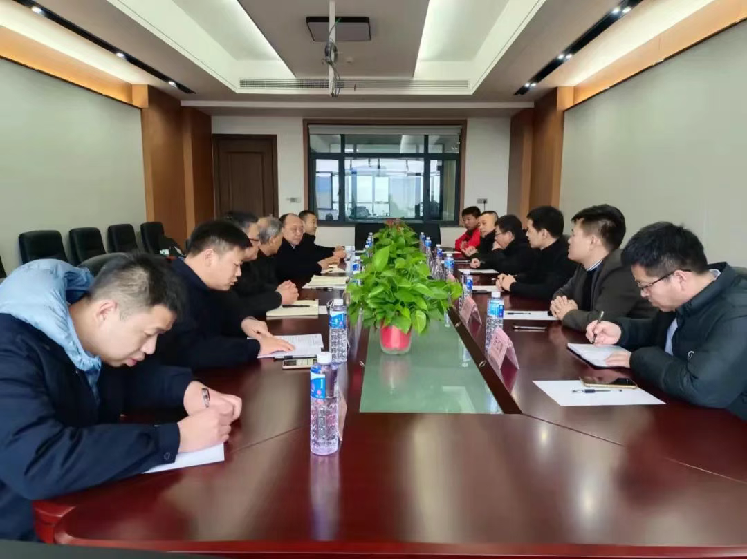 程力汽車新聞頭條：陜重汽銷售公司副總經(jīng)理田明一行新春首站赴程力集團(tuán)調(diào)研并指導(dǎo)工作